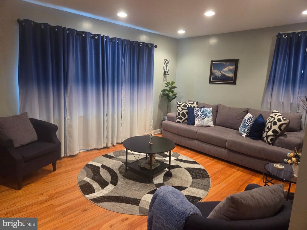 8116 LEONARD ST, PHILADELPHIA, PA 19152 — photo 5