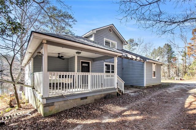 1585 Golden Pond Pass, Buchanan, GA 30113