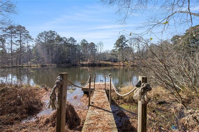 1585 Golden Pond Pass, Buchanan, GA 30113