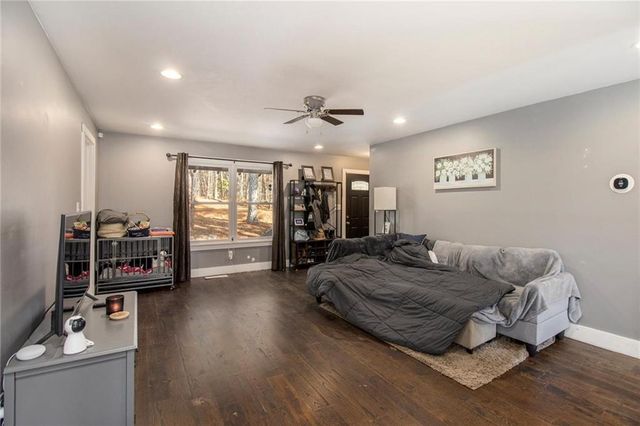 1585 Golden Pond Pass, Buchanan, GA 30113