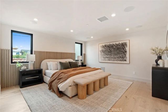 409 Crest Drive, Manhattan Beach, CA 90266