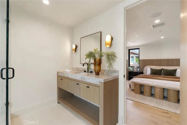 409 Crest Drive, Manhattan Beach, CA 90266