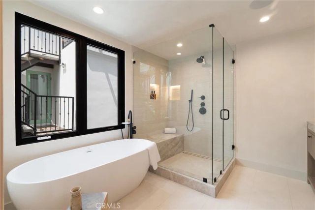 409 Crest Drive, Manhattan Beach, CA 90266
