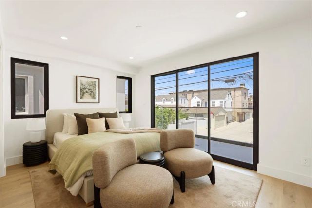 409 Crest Drive, Manhattan Beach, CA 90266