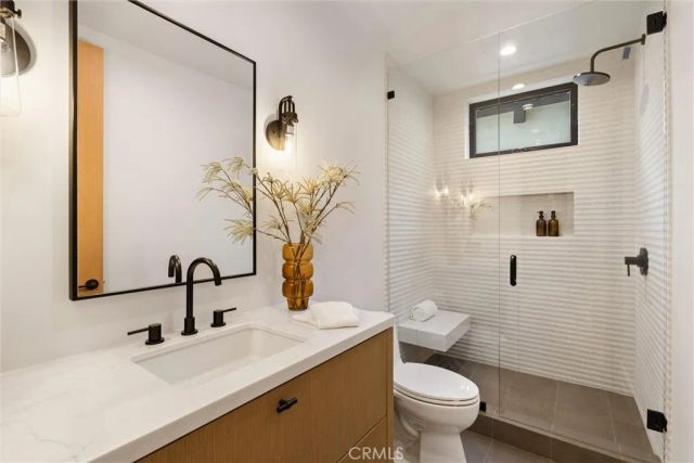 409 Crest Drive, Manhattan Beach, CA 90266