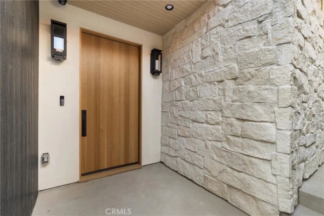 409 Crest Drive, Manhattan Beach, CA 90266