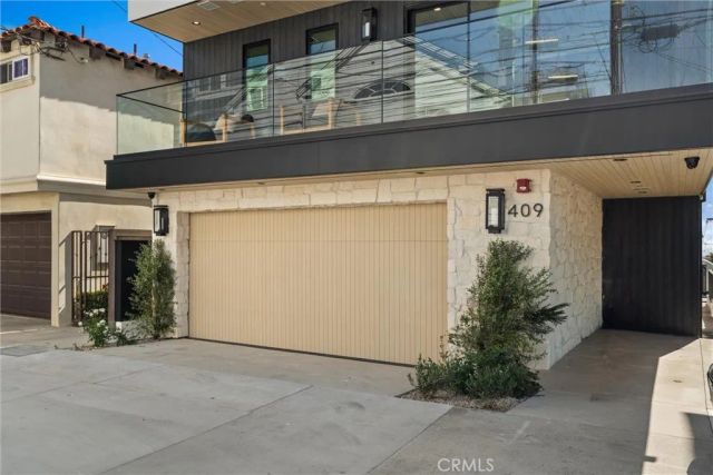409 Crest Drive, Manhattan Beach, CA 90266