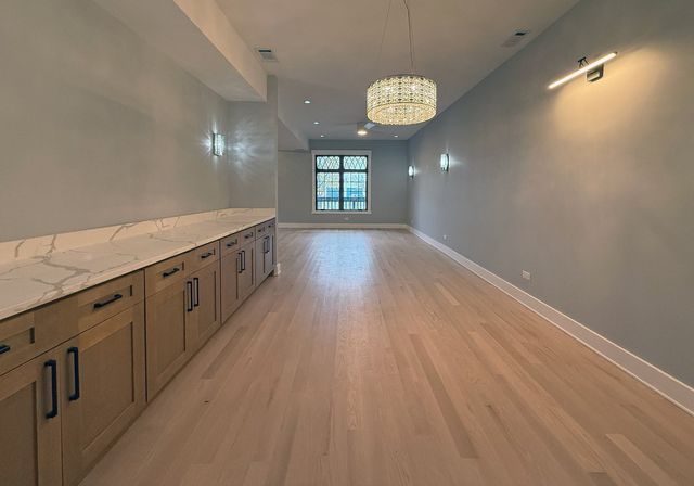 2839 W Monroe Street, Chicago, IL 60612