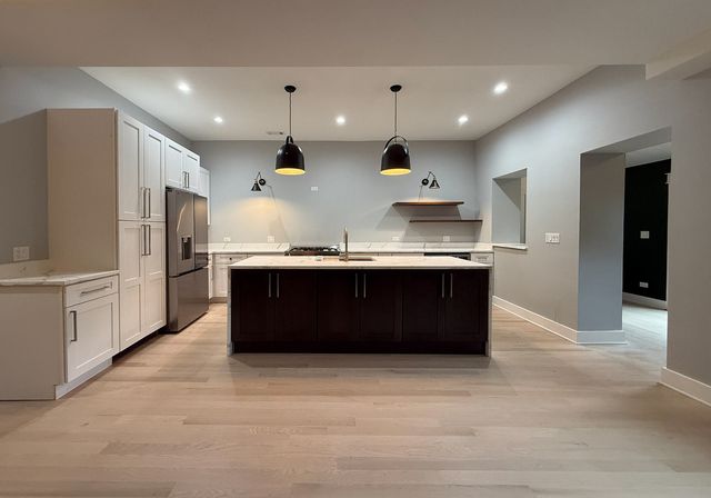 2839 W Monroe Street, Chicago, IL 60612