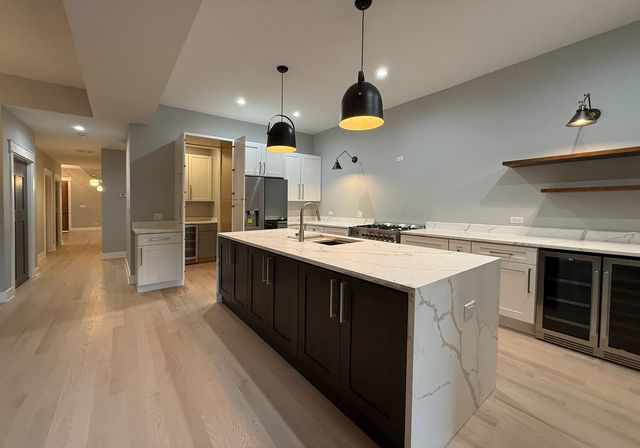 2839 W Monroe Street, Chicago, IL 60612