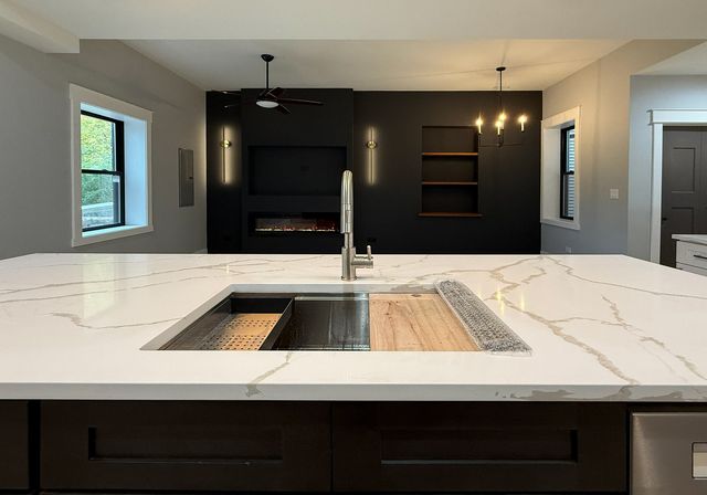 2839 W Monroe Street, Chicago, IL 60612