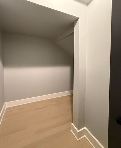 2839 W Monroe Street, Chicago, IL 60612