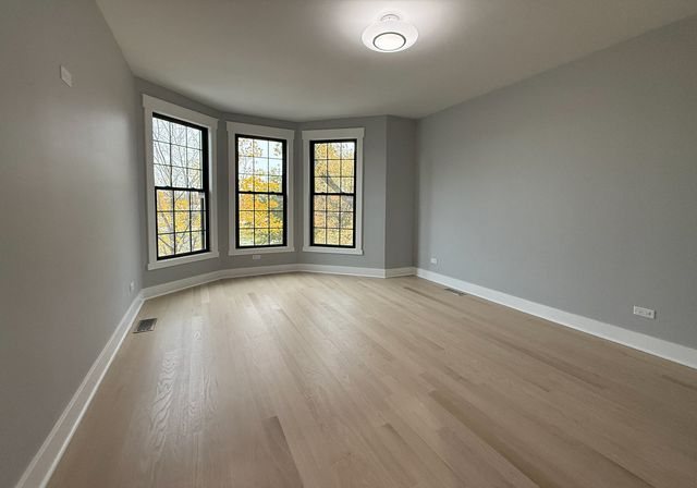 2839 W Monroe Street, Chicago, IL 60612