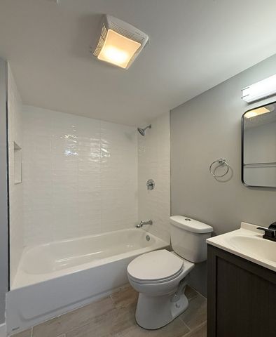 2839 W Monroe Street, Chicago, IL 60612