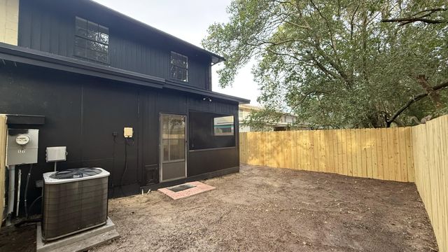 137 Valencia Drive, Fort Walton Beach, FL 32547