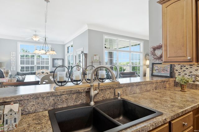 1034 Johannes Court, Evansville, IN 47725