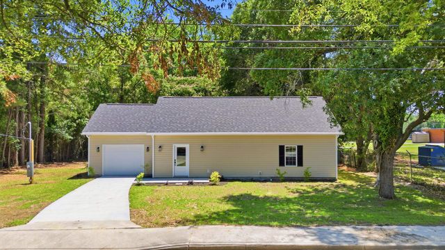 730 Anderson St., Kingstree, SC 29556