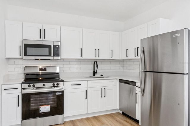 1402 S LEE AVENUE, Orlando, FL 32805