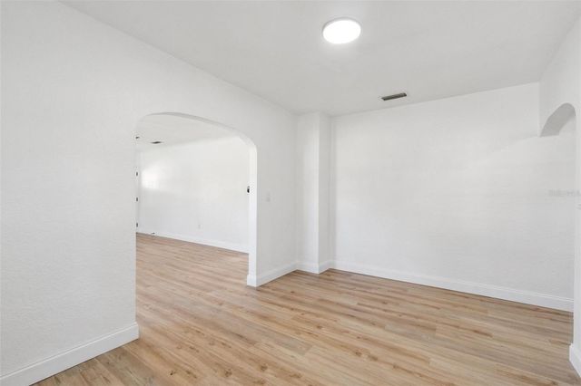 1402 S LEE AVENUE, Orlando, FL 32805