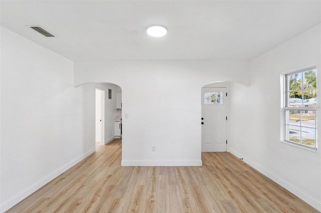 1402 S LEE AVENUE, Orlando, FL 32805