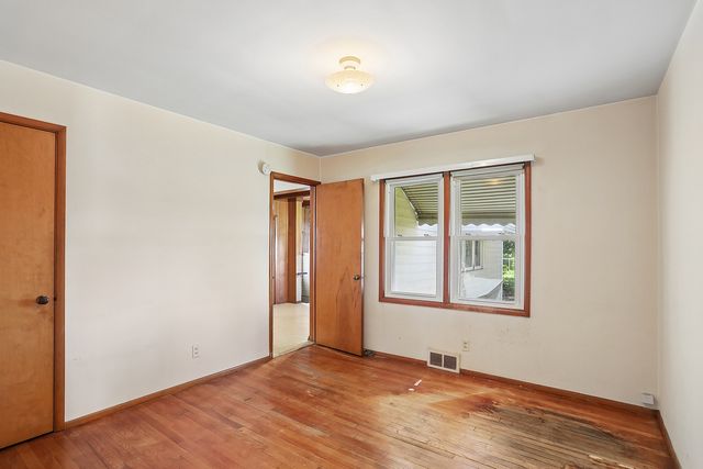 3106 Fairview Avenue, South Chicago Heights, IL 60411