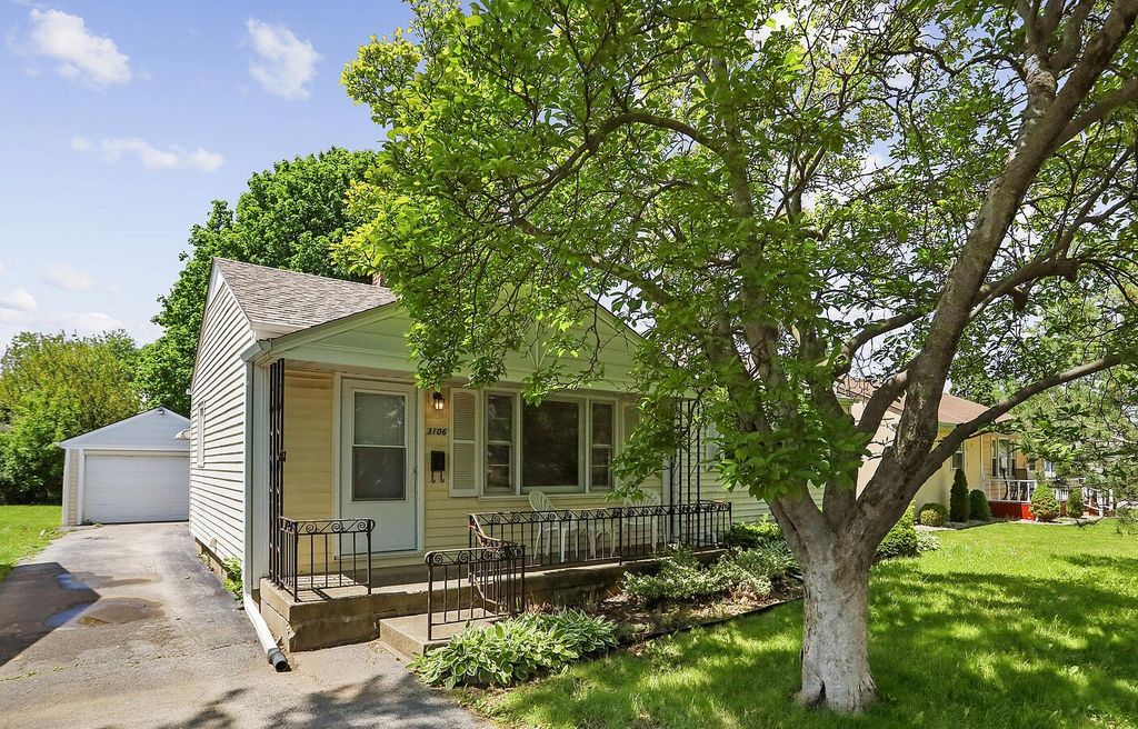 3106 Fairview Avenue, South Chicago Heights, IL 60411
