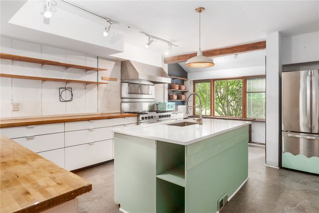 504 Phillips Street, Yellow Springs Vlg, OH 45387