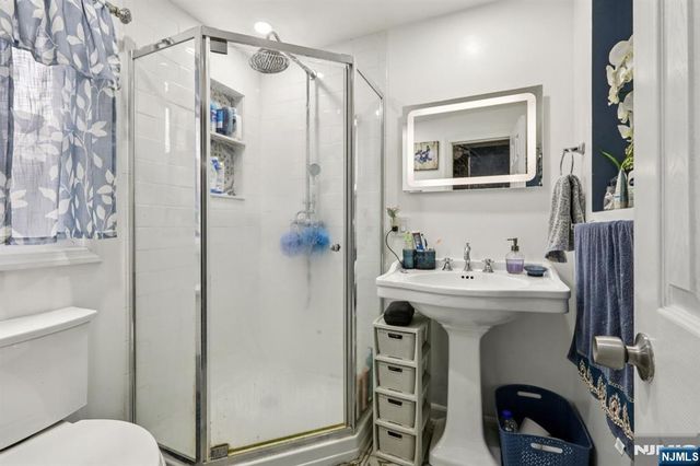 185 State Street, Bloomfield, NJ 07003