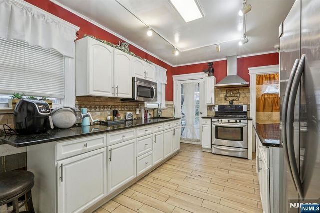 185 State Street, Bloomfield, NJ 07003