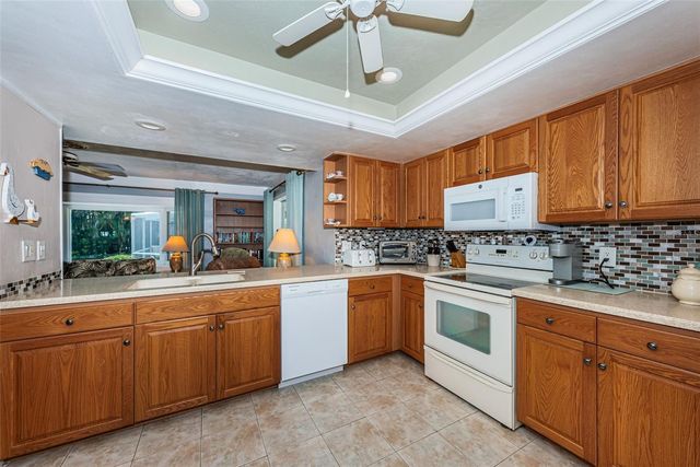 13940 87TH AVENUE, Seminole, FL 33776