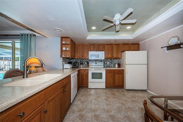 13940 87TH AVENUE, Seminole, FL 33776