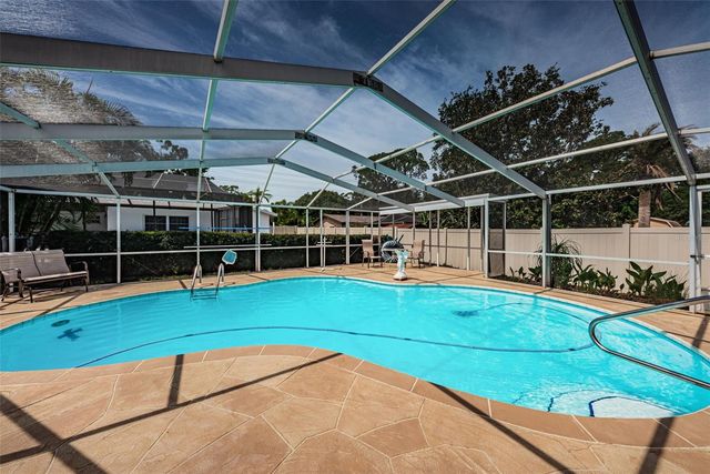 13940 87TH AVENUE, Seminole, FL 33776