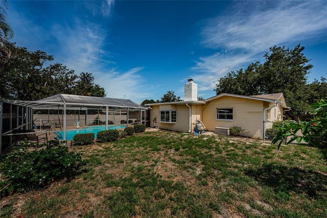 13940 87TH AVENUE, Seminole, FL 33776