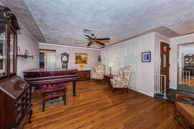 13940 87TH AVENUE, Seminole, FL 33776