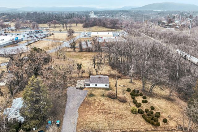 2228 Eastland AVE, Roanoke, VA 24013