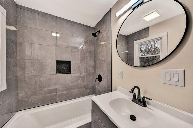 2228 Eastland AVE, Roanoke, VA 24013