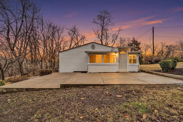 2228 Eastland AVE, Roanoke, VA 24013