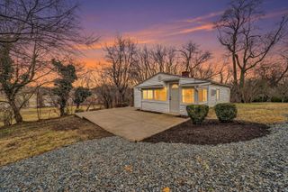 2228 Eastland AVE, Roanoke, VA 24013