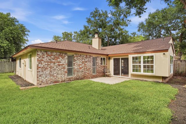 18607 Hiddenbay Way, Spring, TX 77379