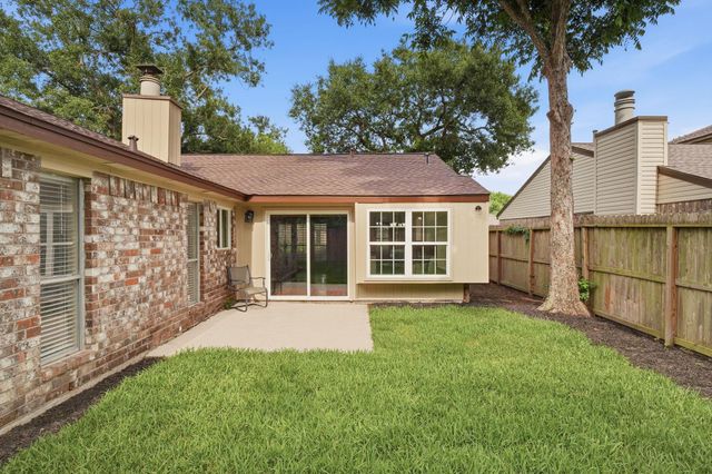 18607 Hiddenbay Way, Spring, TX 77379