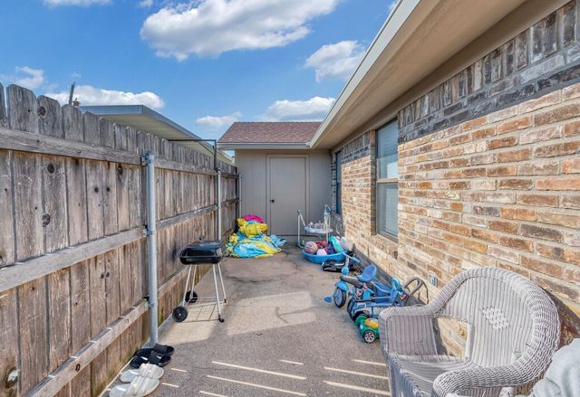 217 Kettler Drive, Robinson, TX 76706