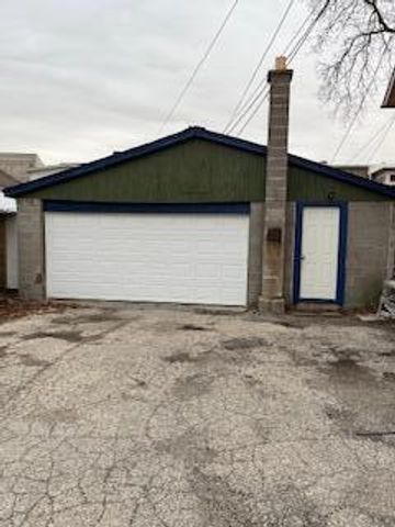 127 S Lake STREET, Hustisford, WI 53034