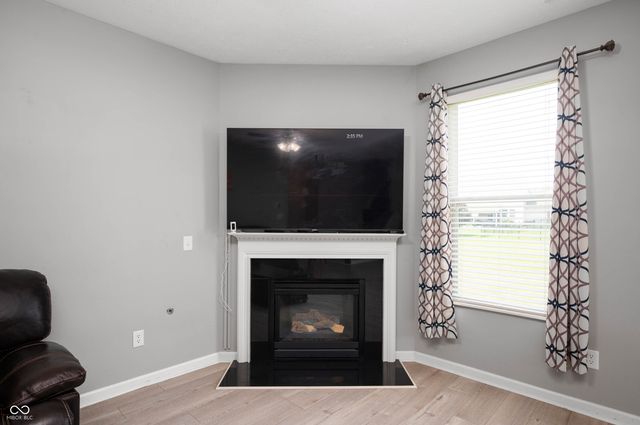 1312 Donald Pass, Greenwood, IN 46143