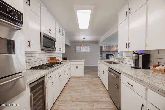 1838 E HAZELWOOD Street, Phoenix, AZ 85016