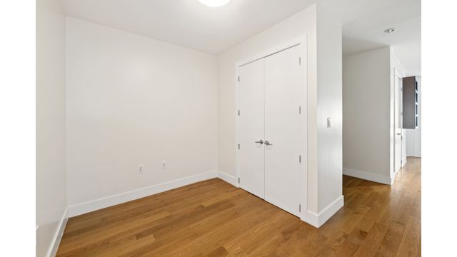 14021 32nd Ave Apt 2FN, New York City, NY 11354
