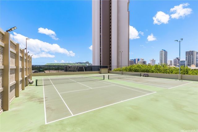 2499 Kapiolani Boulevard 607, Honolulu, HI 96826