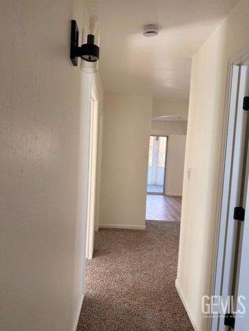 328 Deep Creek Drive, Bakersfield, CA 93308