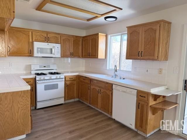 328 Deep Creek Drive, Bakersfield, CA 93308