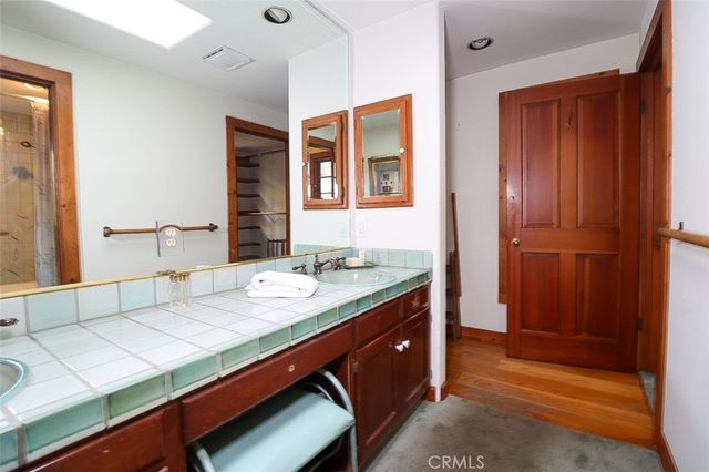 9860 Yoakum Drive, Beverly Hills, CA 90210