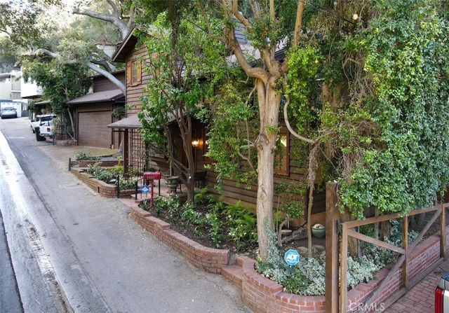 9860 Yoakum Drive, Beverly Hills, CA 90210